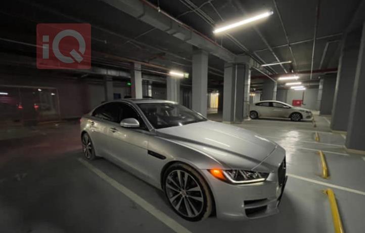 جاكوار XE